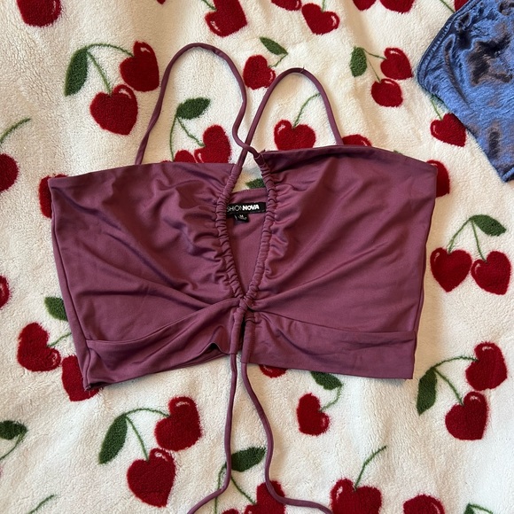 crop top - Picture 2 of 2